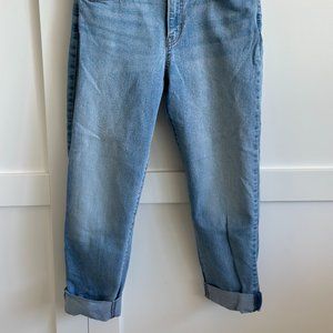 Denizen from Levi's cropped boyfriend's jeans